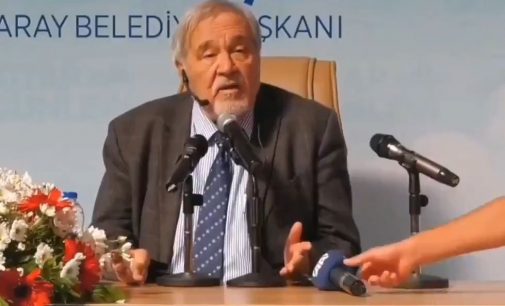 AA’dan “Prof. İlber Ortaylı, Kadir Mısırlıoğlu’nu eleştirirken önündeki mikrofon alındı” iddialarına yanıt