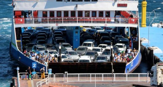 Koronavirüs tatilcileri engelleyemedi: Feribotla taşınan yolcu sayısı yüzde 10 arttı