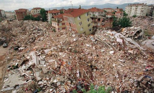 Olası İstanbul Depremi hakkında uzmanların değerlendirmesi: Eli kulağında