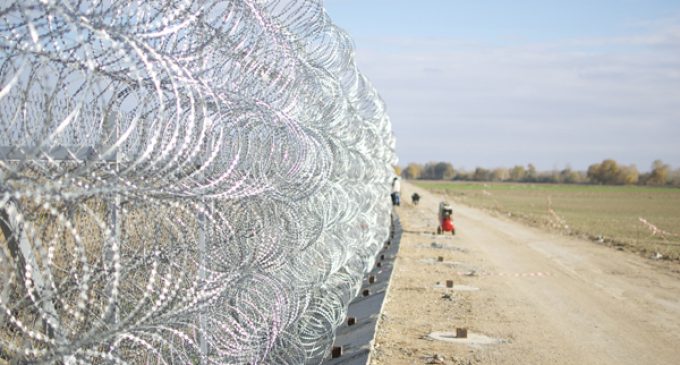 Yunanistan’dan Türkiye sınırındaki duvarı uzatma kararı