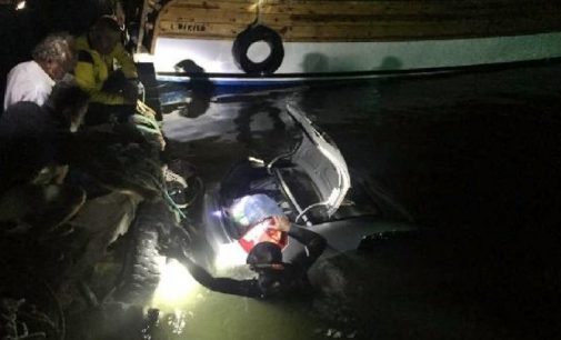 İzmir’de otomobilini denize süren sürücü yaşamını yitirdi