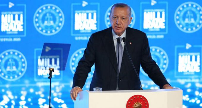 Erdoğan’dan Fransa’ya mesaj: Sayın Macron senin şahsımla daha çok sıkıntın olacak!