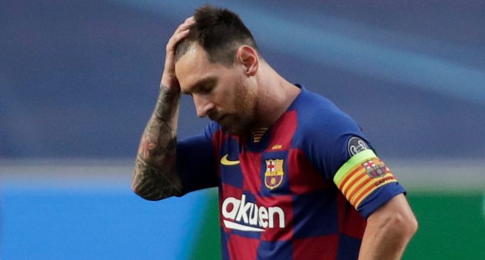 Messi Barcelona’da kalacağını açıkladı: Mutlu değilim, ayrılmama izin verilmedi!