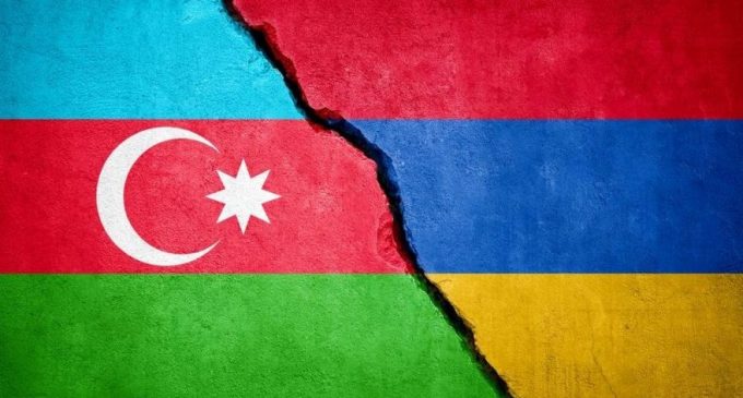 Ermenistan-Azerbaycan arasında çatışma: Erivan seferberlik, Bakü savaş hali ilan etti