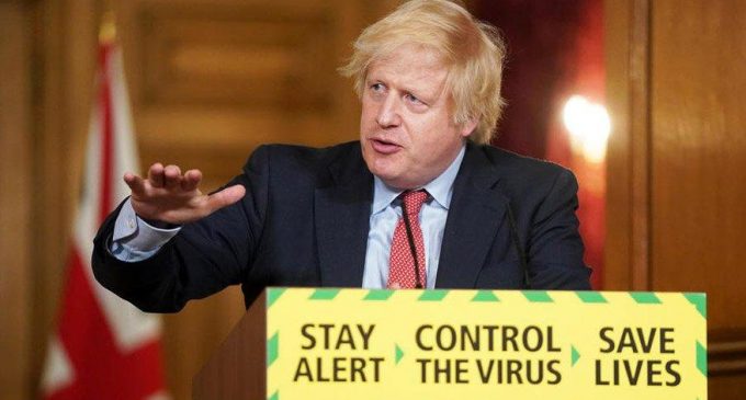 İngiltere Başbakanı Johnson: Aşı pasaportu, herkes aşılandıktan sonra mümkün olabilir