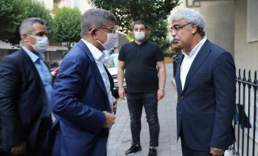 Davutoğlu, HDP Eş Genel Başkanı Sancar’ı aradı: Operasyon hukuki değil