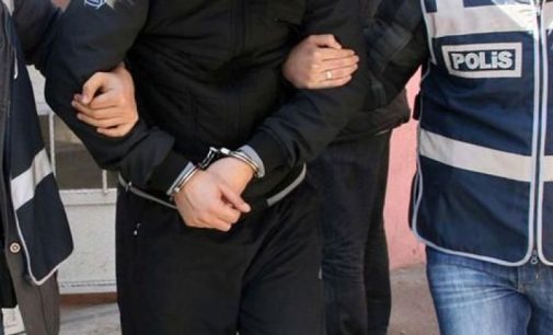 İzmir’de bir kadını taciz edip polise saldıran kişi gözaltına alındı