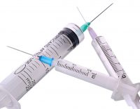 İki doz yapılması gereken Moderna aşısının tek doz uygulanması planlanıyor