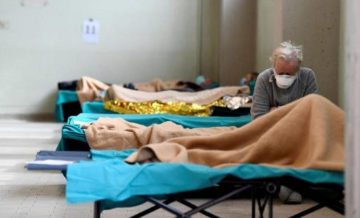 “Yeni hasta yatırma ölçütleri ile Türkiye’yi açık hava hastanesine döndürdüler!”