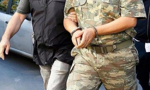İzmir ve 27 ilde Gülen cemaatinin TSK yapılanmasına operasyon: Foça Jandarma Komutanı gözaltında