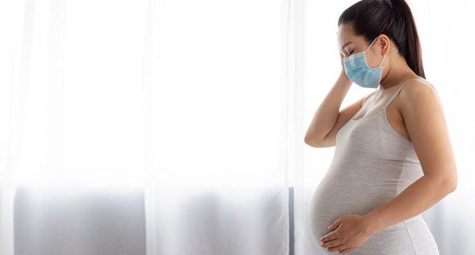 “Koronavirüs anne karnındaki bebeğe geçebilir”