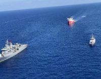 MSB: Doğu Akdeniz ve Karadeniz’de gemilere koruma görevlerine devam