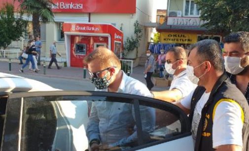 Bursa’da yerel gazete sahibi rüşvet alırken suçüstü yakalandı