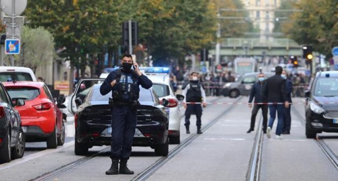 Fransa’daki bıçaklı saldırıya ilişkin bir kişi gözaltına alındı