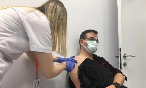Almanya’dan gelen koronavirüs aşısı denemeleri başladı: Üç gönüllüye uygulandı
