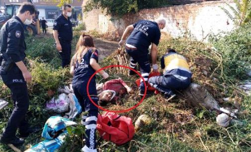 Belediye ekipleri uyuyan kişiyi fark etmedi: Ölmeden üzerine kepçeyle toprak döktüler