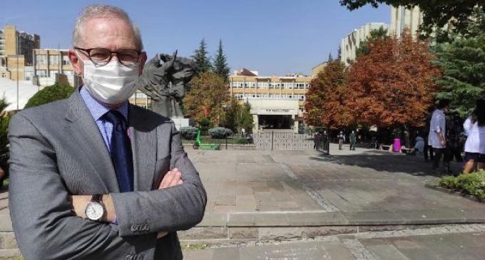 Prof. Murat Akova: Koronavirüs aşısı, Türkiye’de yılbaşından sonra kullanılabilir olacak