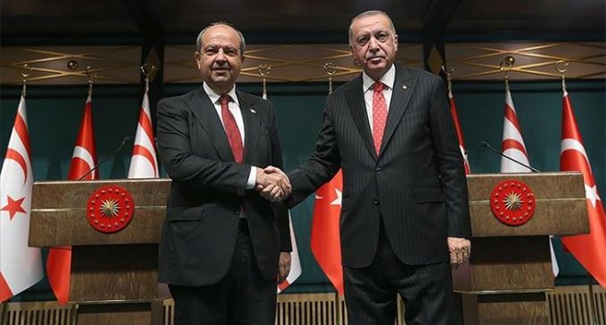 Kıbrıslı Türklerden Erdoğan’a tepki: Kriz ortamında ülkemizde şatafatlı bir saray projesine girişilmesi kabul edilemez