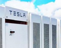 Tesla’nın faturalarını ödeyemediği için suyu kesildi