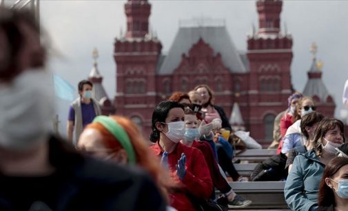 Rusya’dan vaka artışı sonrası vatandaşlarına kritik çağrı: “Hafta sonu evde oturun!”