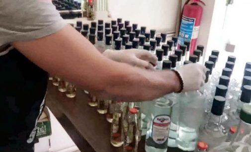 Polisten eş zamanlı operasyon: 20 ton sahte içki ele geçirildi