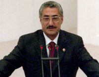 AKP kurucusu eski bakan yaşamını yitirdi