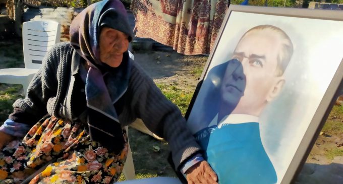 120 yaşındaki Fatma nine Atatürk’le diyaloğunu anlattı: Bana ekmek parası verdi