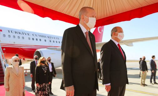 Erdoğan, Kuzey Kıbrıs’ta: Bizim de Kuzey Kıbrıs’ın da diplomasi oyunlarına artık tahammülü kalmamıştır