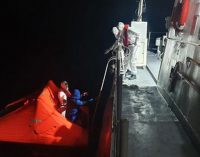 Sığınmacıları taşıyan gemi battı: En az 74 kişi yaşamını yitirdi