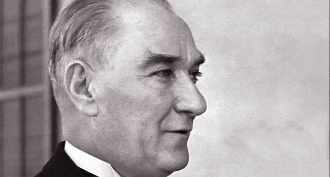 Bugün 10 Kasım: Atatürk anılıyor