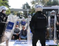 Birikmiş maaş ve tazminatları için eylem yaptılar: Bimeks işçilerine polis saldırısı
