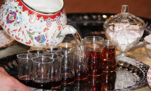 Salgın döneminde evde kalan çay içti: Çay tüketiminde dikkat çeken artış