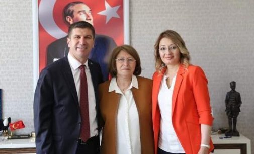 CHP’li Belediye Başkanı, eşi ve annesi koronavirüse yakalandı