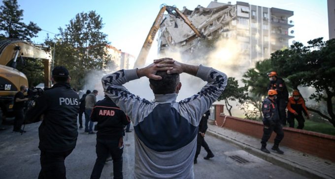 Hastanede tedavi gören bir kişi daha yaşamını yitirdi: İzmir depreminde can kaybı 116 oldu