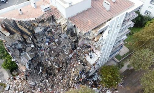 İzmir’i vuran depreminin ardından moloz çıkmazı: Döküm alanları yetersiz!