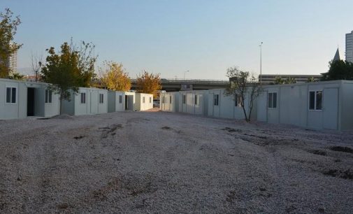 Depremzede avukatlar için İzmir Barosu konteyner ofisler kurmaya başlandı