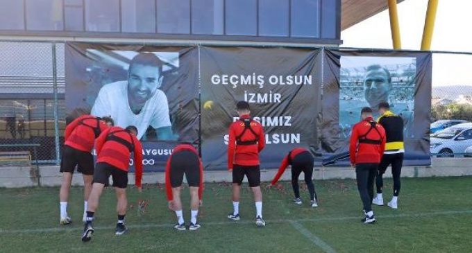 Göztepeli futbolcular, depremde yaşamını yitiren taraftarları Ali Çağın Kaygusuz ve Alp Cengiz’i unutmadı