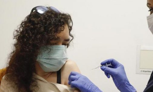 Koronavirüs aşısının gönüllü vatandaş uygulamasına başlandı