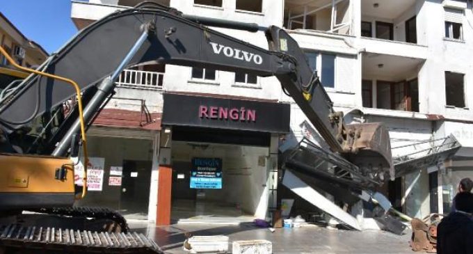 Marmaris’te deprem riski taşıyan 32 bina için yıkım kararı çıktı