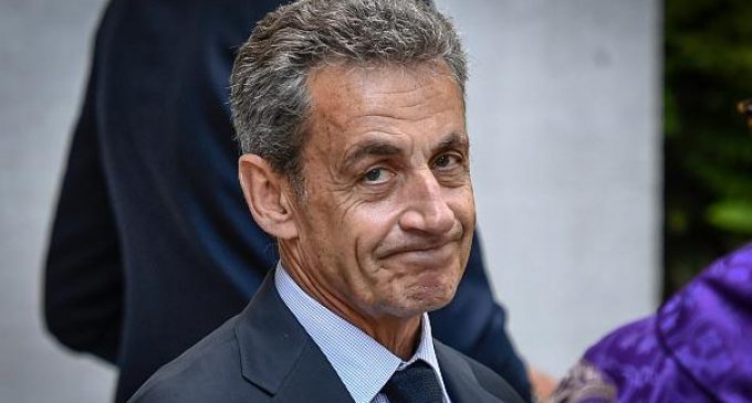 Fransa’nın eski cumhurbaşkanı Sarkozy yolsuzluk suçlamasıyla yargıç karşısına çıkıyor