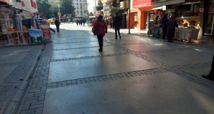 Vaka artışı sokakları boşalttı: İzmir’de yoğun bakım doluluk oranı yüzde 76.6