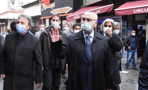 İzmir Valisi Yavuz Selim Köşger koronavirüse yakalandı