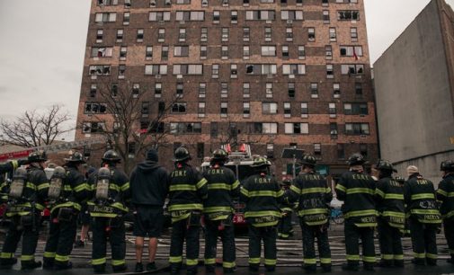 New York’ta bir apartmanda yangın faciası: Dokuzu çocuk 19 kişi yaşamını yitirdi!