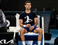 Avustralya’da Novak Djokovic krizi bitmiyor: Mültecilerin tutulduğu otele yeniden yerleştirildi