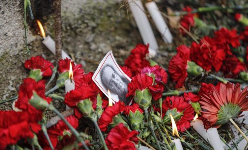 Uğur Mumcu suikastın 29’uncu yıldönümünde evinin önünde anıldı
