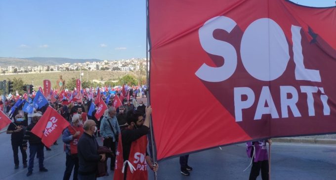 SOL Parti’den Kemal Kılıçdaroğlu’nun türban açıklamasına tepki: “Kadınların özgürlüğünü gericiliğin içinde arayan aklı kabul etmiyoruz”