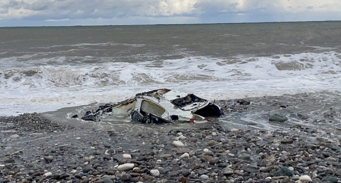 Bozkurt’taki sel felaketinde kaybolan otomobil, beş ay sonra karaya vurdu