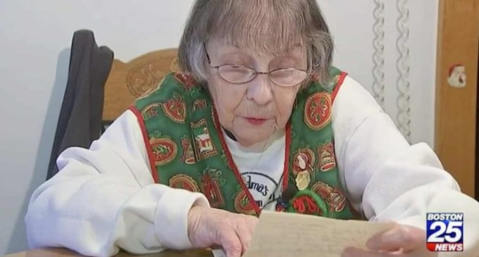 İkinci Dünya Savaşı’nda askerin annesine yazdığı mektup 76 yıl sonra teslim edildi