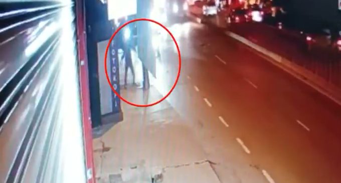İstanbul’da genç kadına tanımadığı erkek taşla saldırdı!