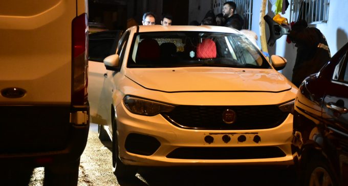 İzmir’de otomobil içinde yüzü bezle sarılmış ceset bulundu